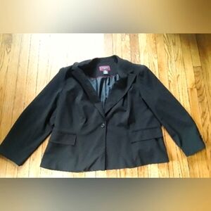 George Woman - Plus Size Black w/Pink inside trim Blazer. Size 24W
